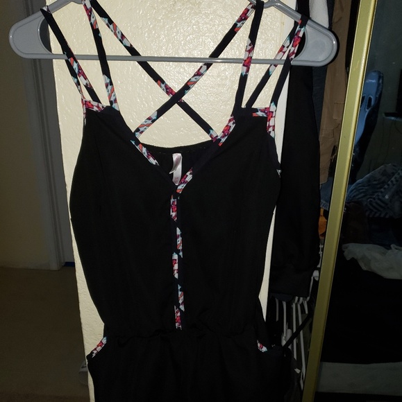 Rompers - Picture 2 of 4